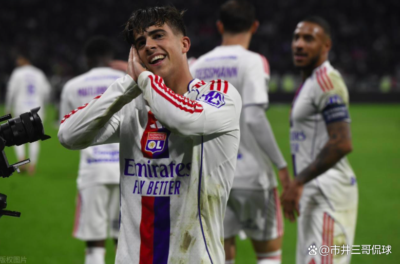 今晚法甲传出新动向，里昂更衣室发声，管理层表态：震撼外界，赛程密集仍需轮换的简单介绍